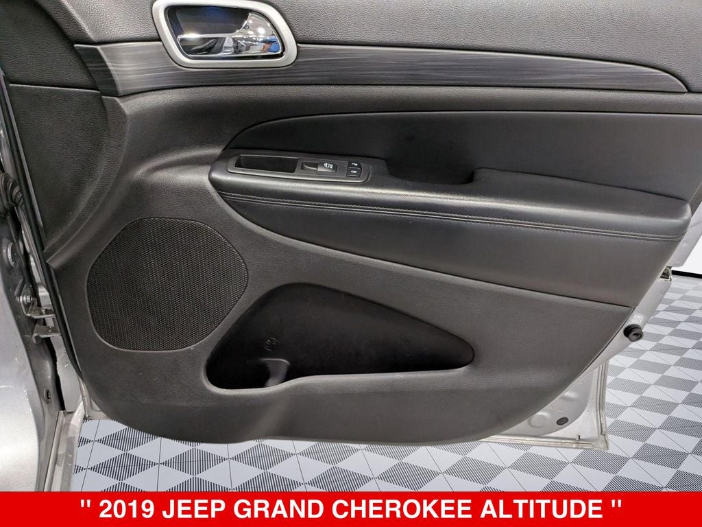 2019 Jeep Grand Cherokee Altitude