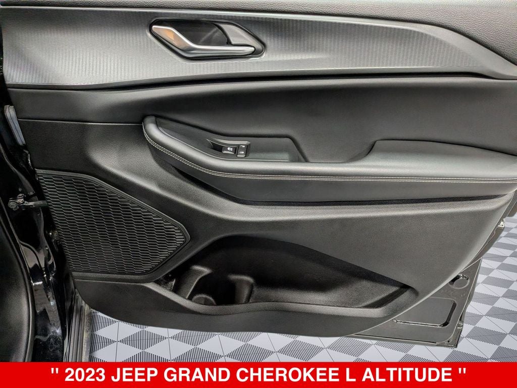 2023 Jeep Grand Cherokee L Altitude