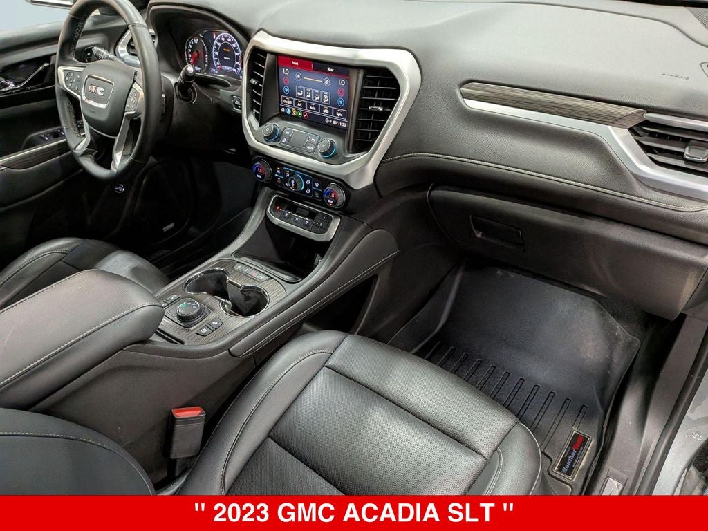 2023 GMC Acadia SLT