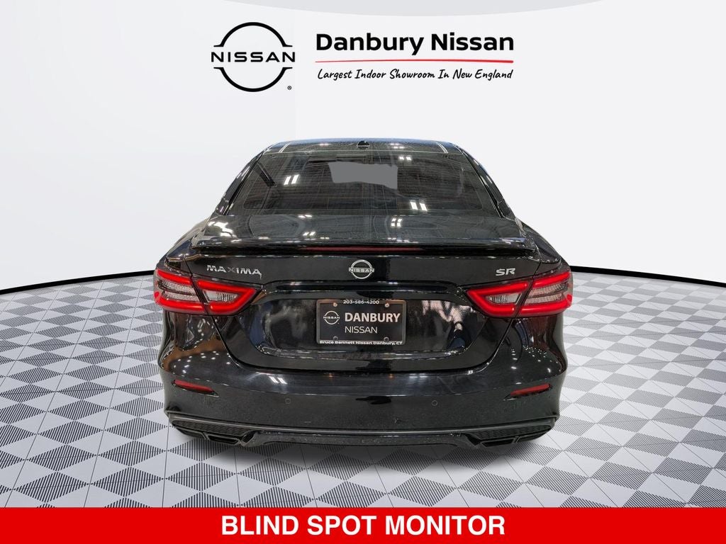 2023 Nissan Maxima SR