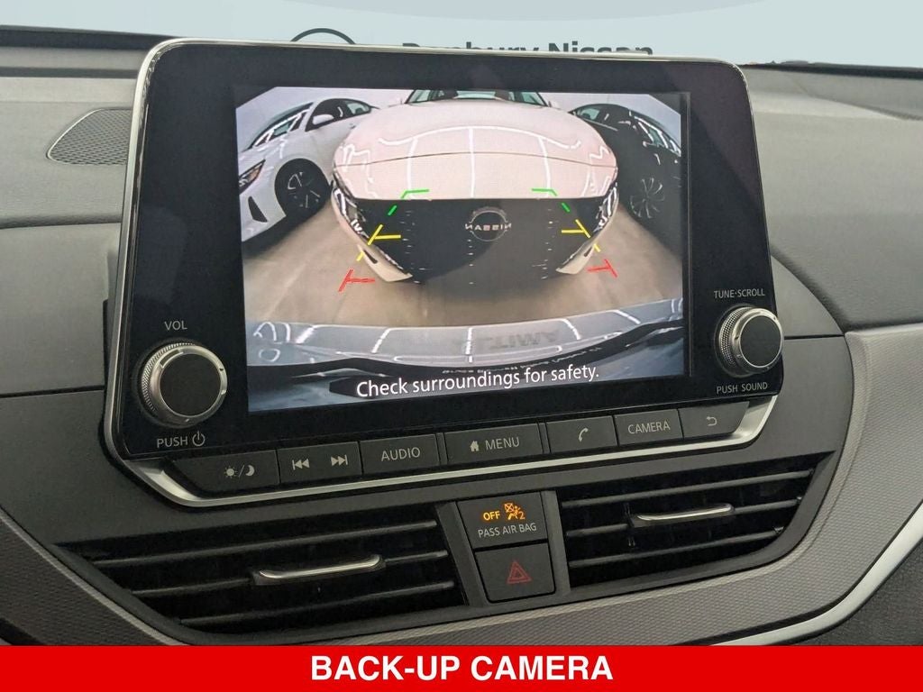 2025 Nissan Altima SR