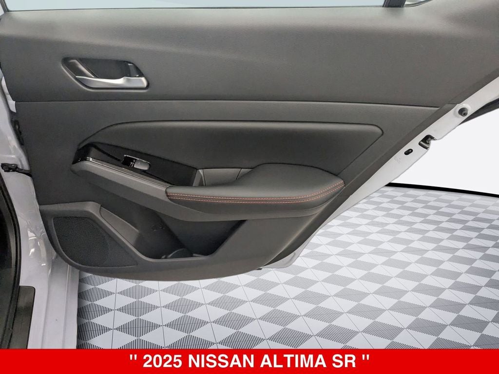 2025 Nissan Altima SR