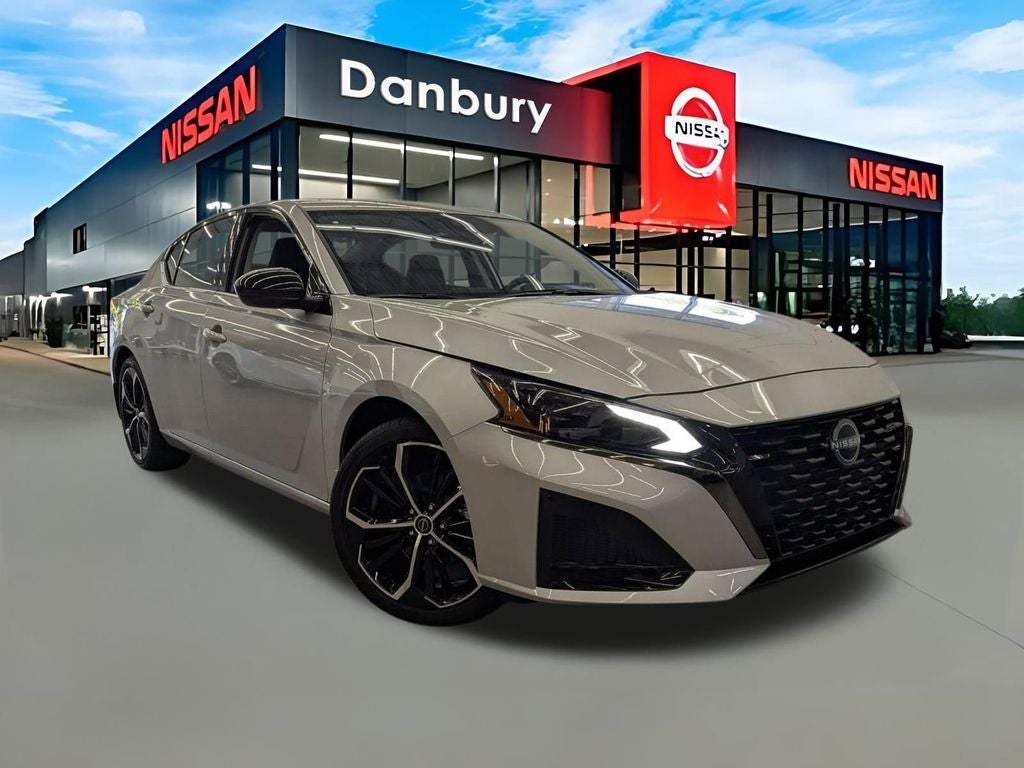 2025 Nissan Altima SR