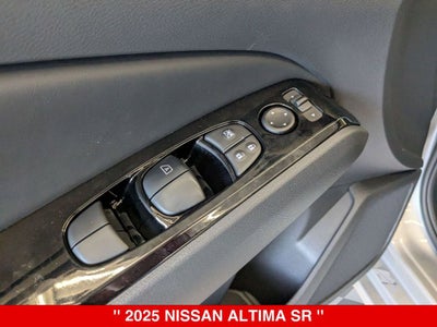 2025 Nissan Altima SR
