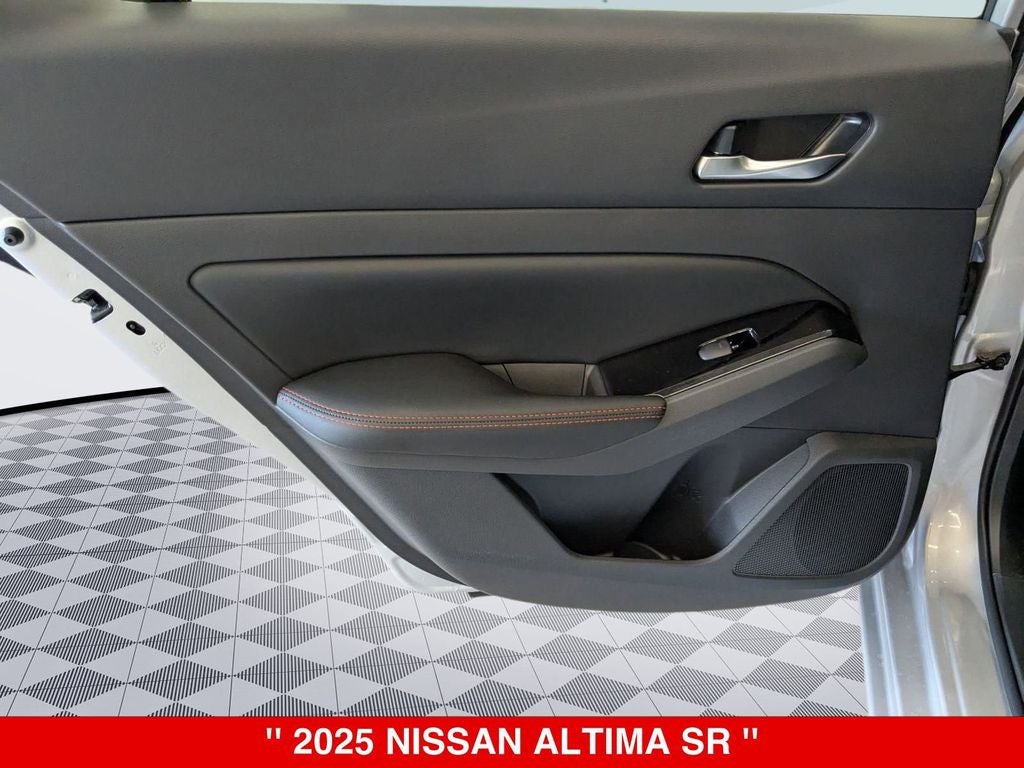 2025 Nissan Altima SR