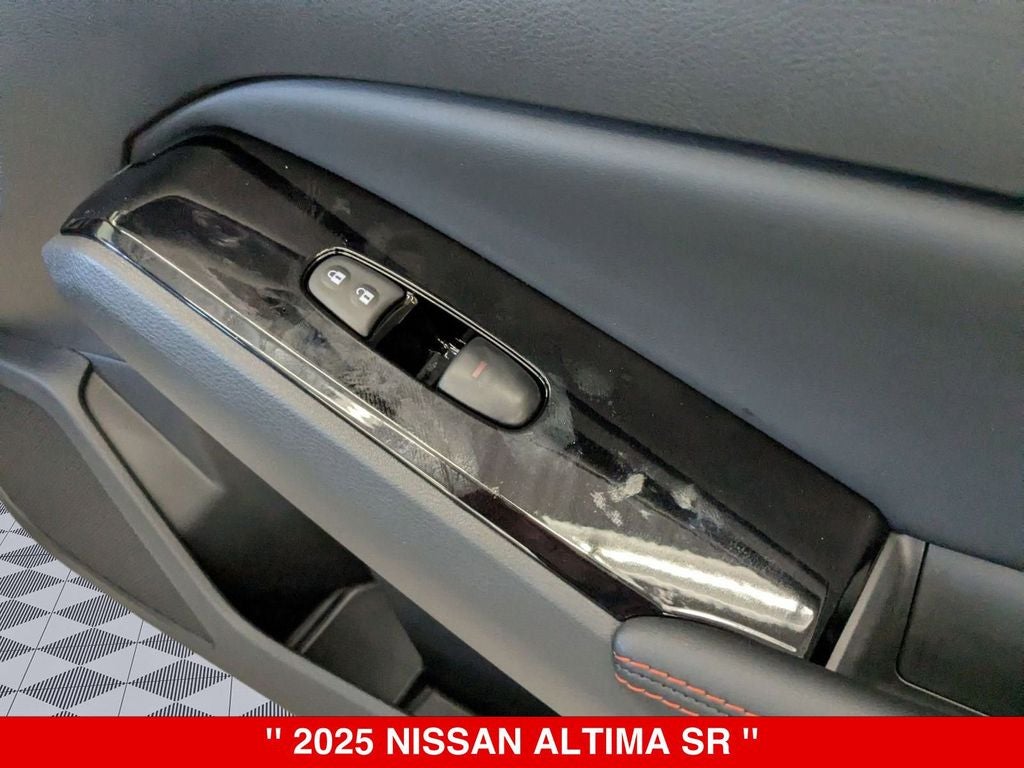 2025 Nissan Altima SR