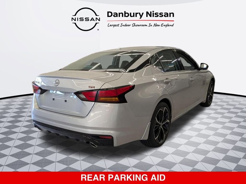 2025 Nissan Altima SR