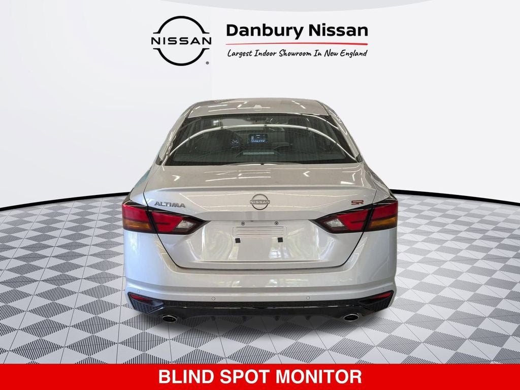 2025 Nissan Altima SR