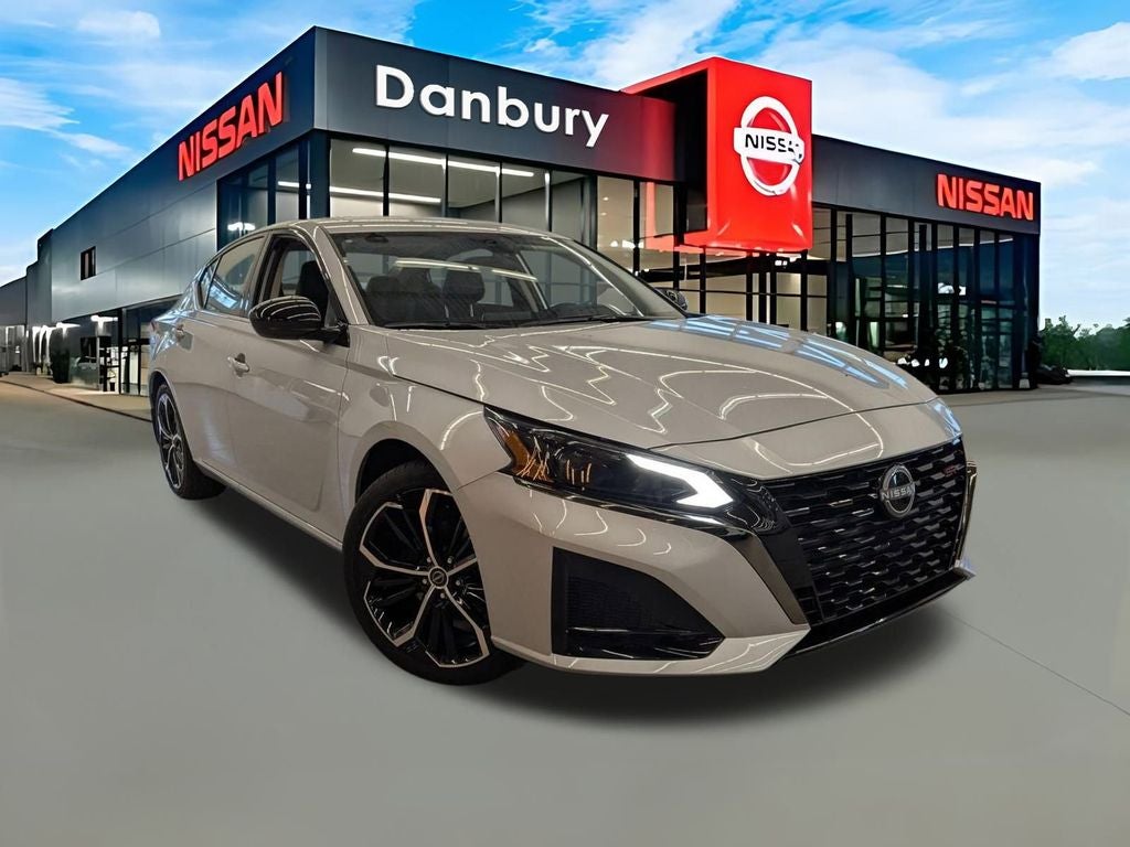 2025 Nissan Altima SR