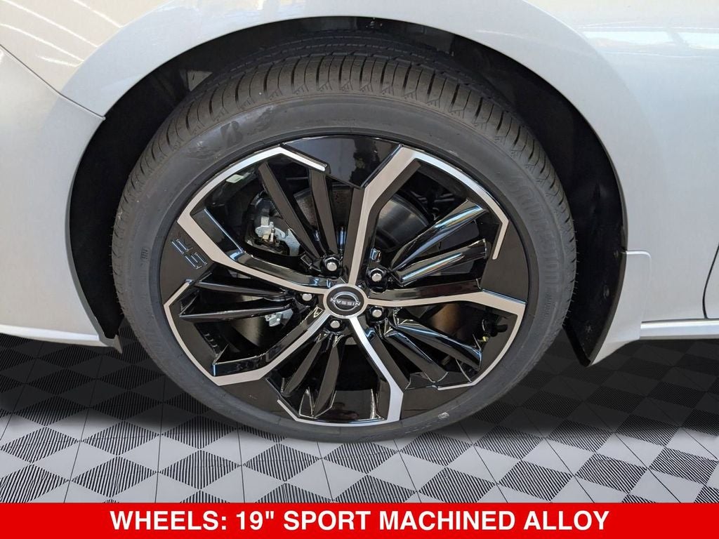 2025 Nissan Altima SR