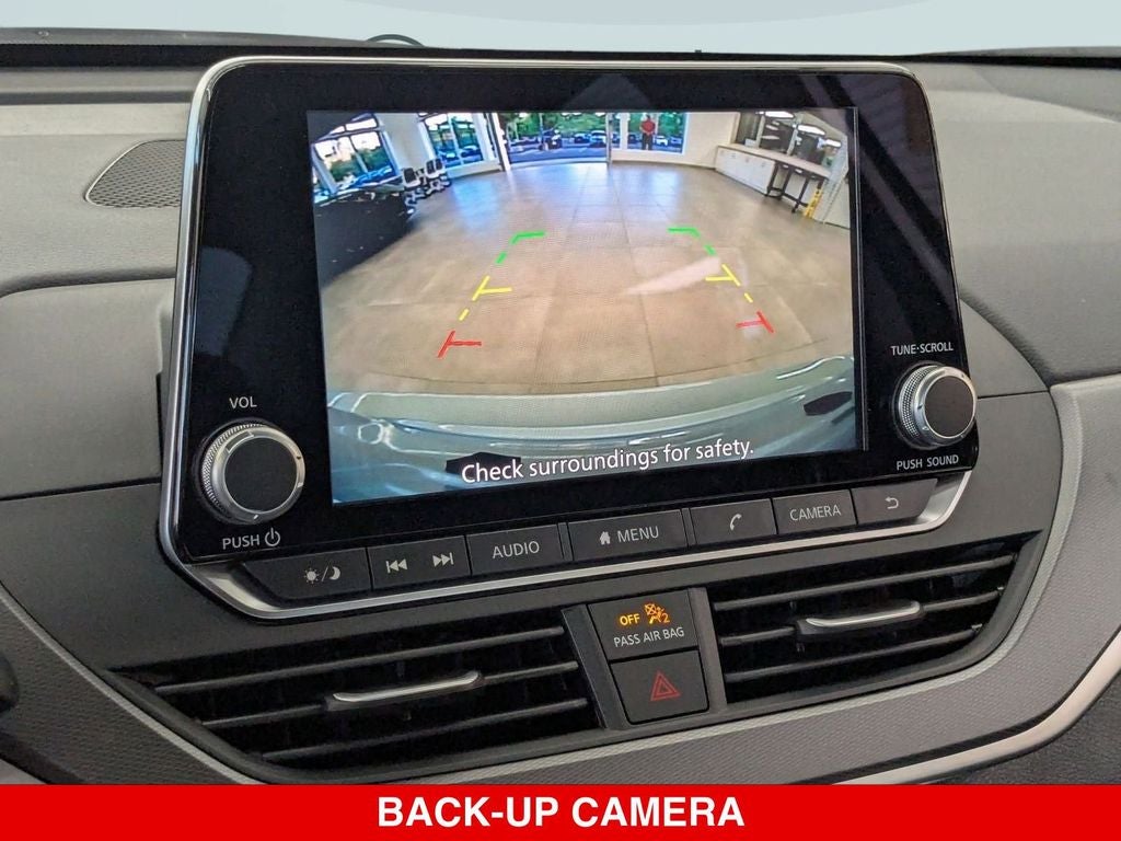 2025 Nissan Altima SR