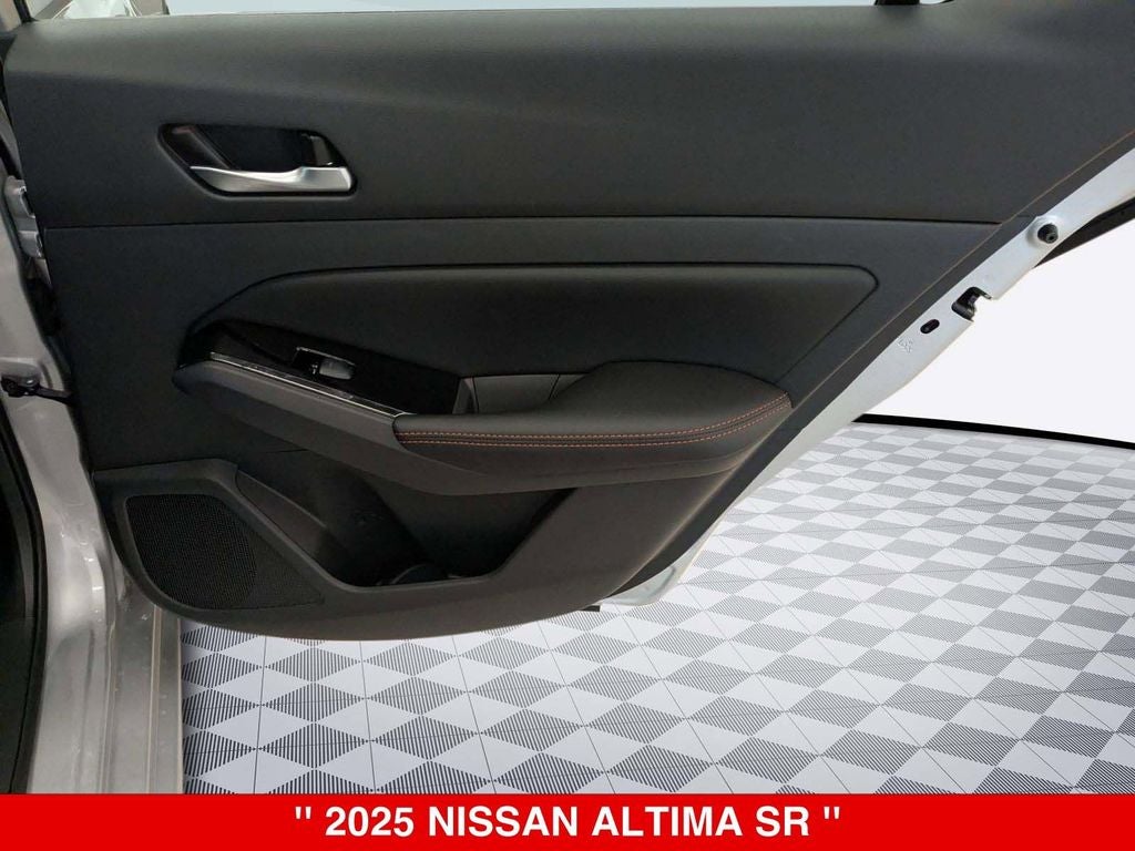 2025 Nissan Altima SR
