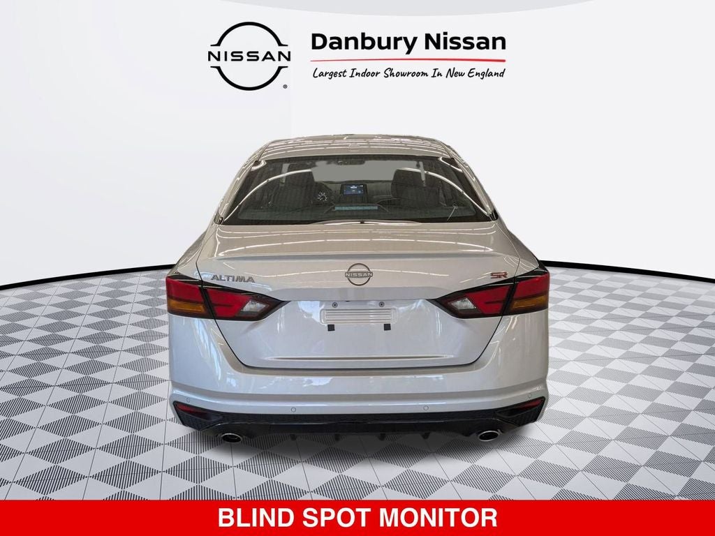 2025 Nissan Altima SR