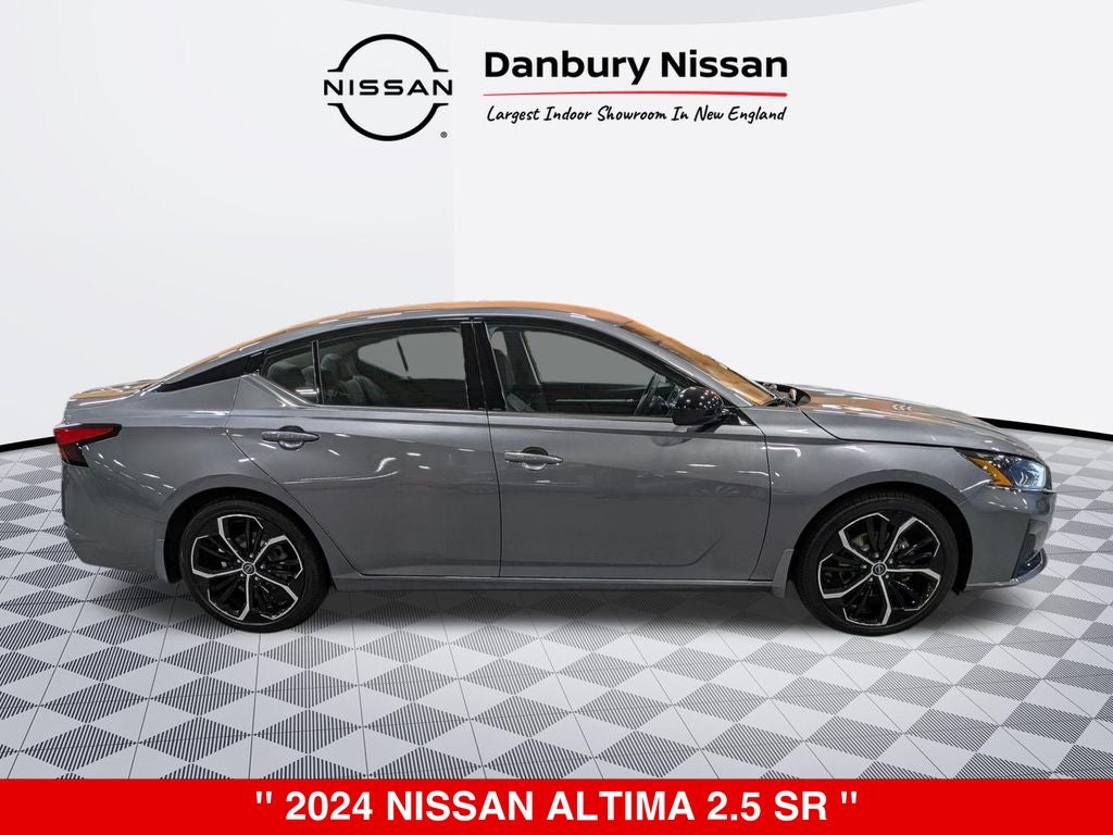 2024 Nissan Altima SR
