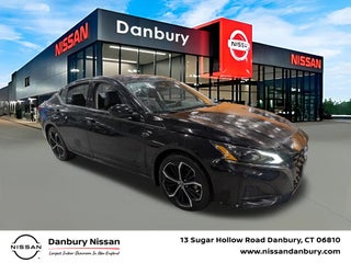 2023 Nissan Altima SR