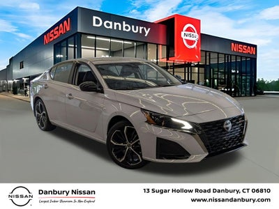 2025 Nissan Altima SR