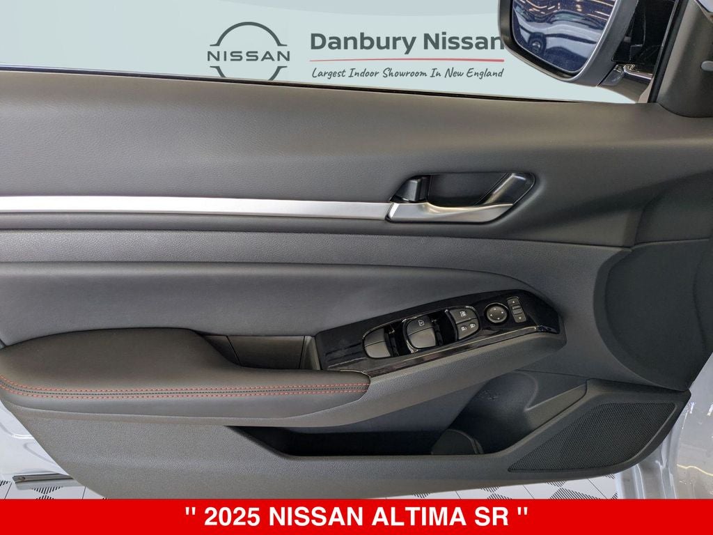 2025 Nissan Altima SR