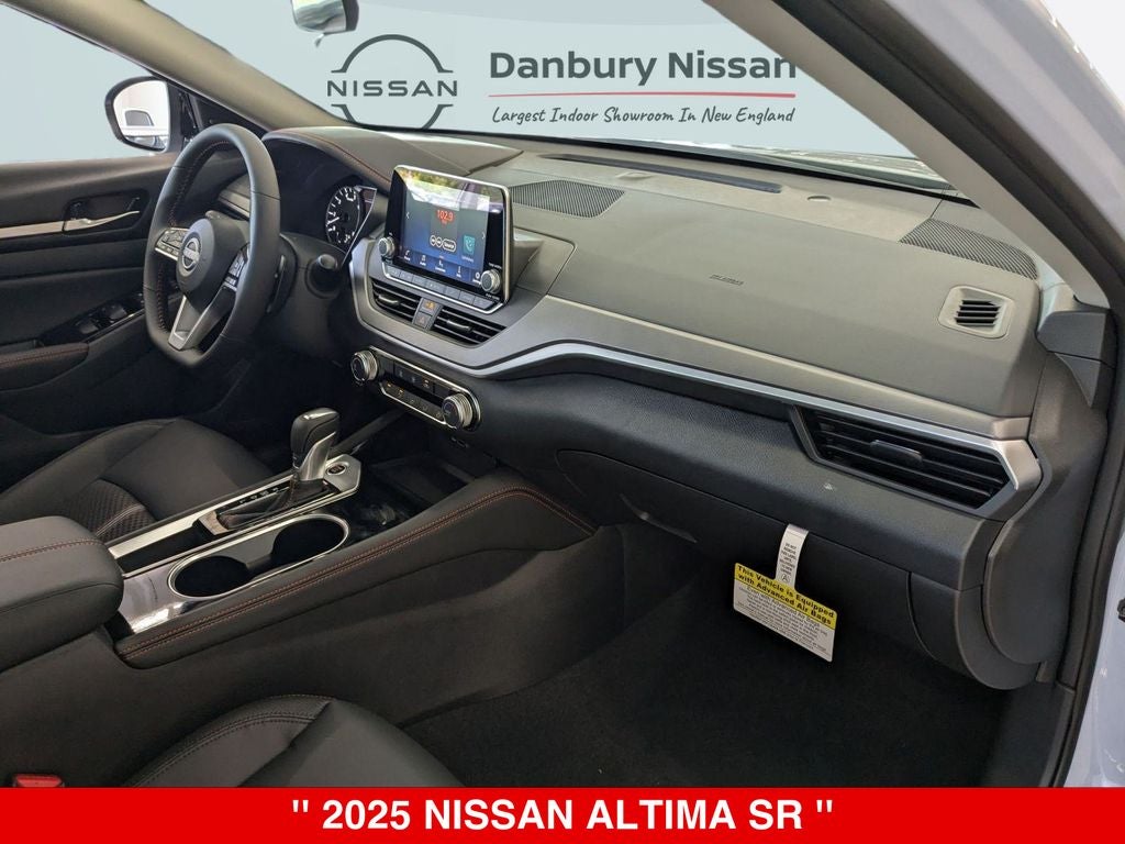 2025 Nissan Altima SR