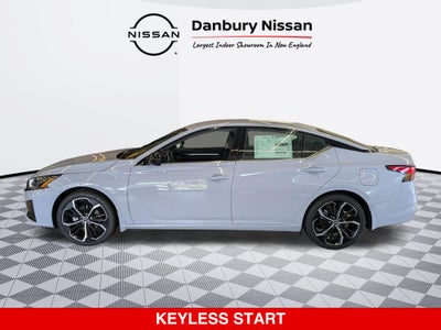 2025 Nissan Altima SR