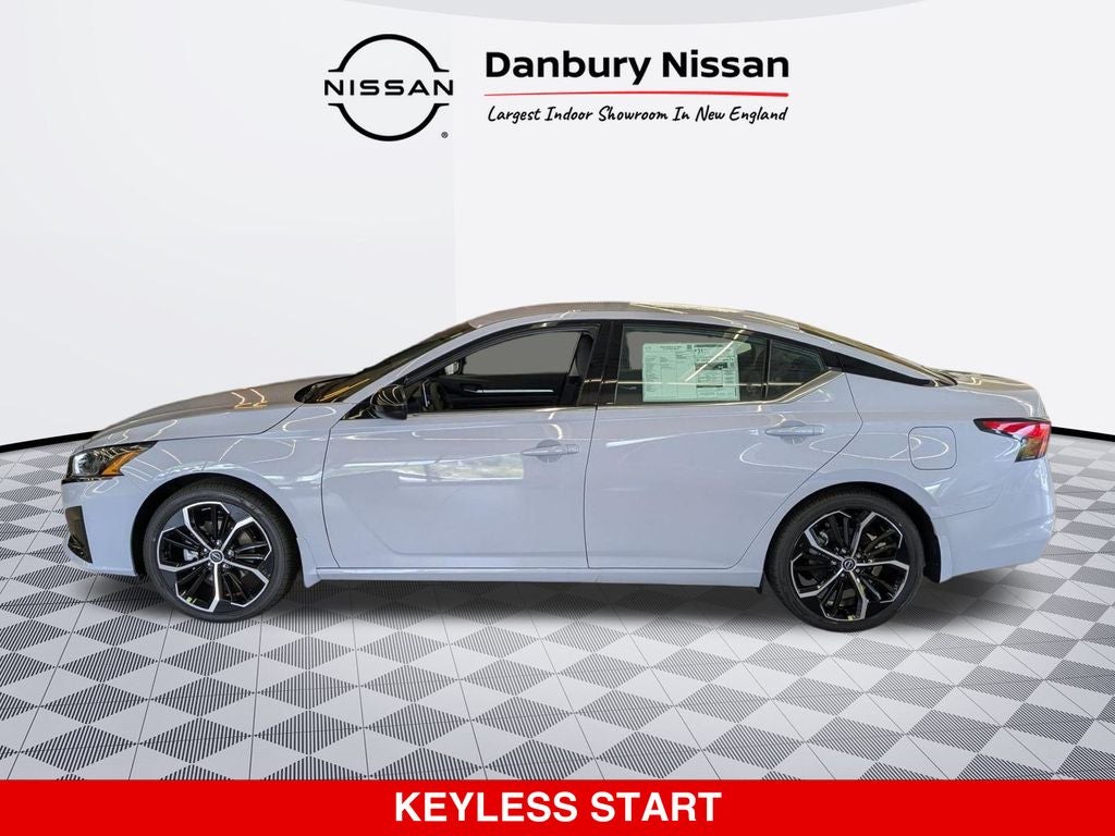 2025 Nissan Altima SR