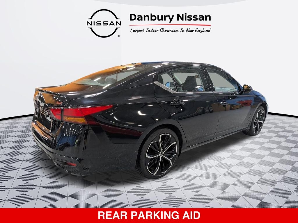 2023 Nissan Altima SR