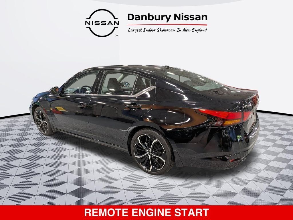 2023 Nissan Altima SR