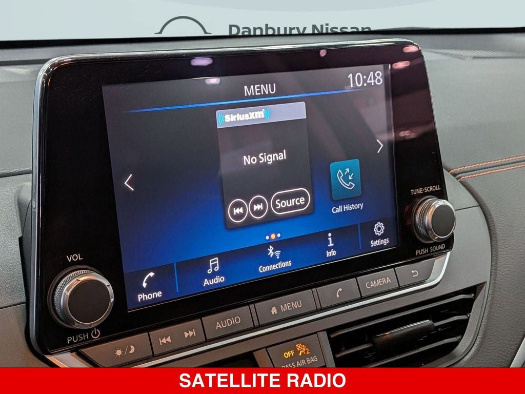 2022 Nissan Altima SR