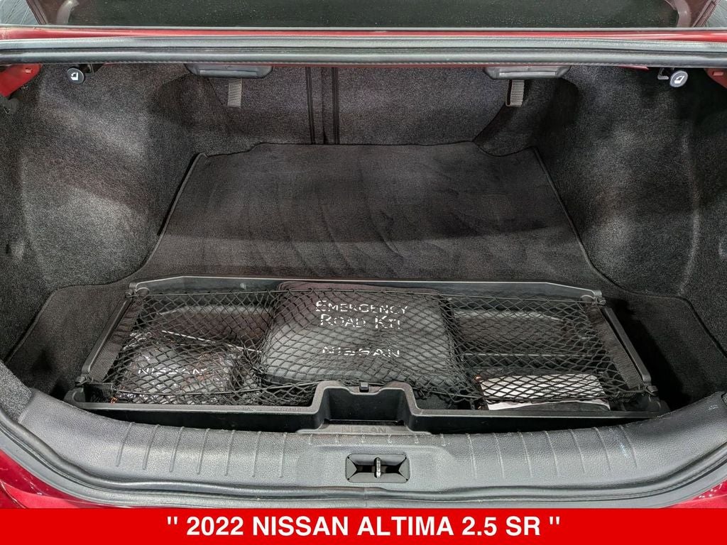 2022 Nissan Altima SR
