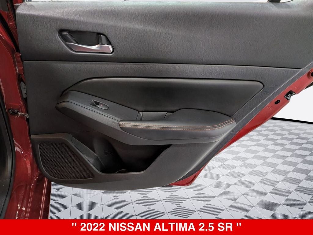 2022 Nissan Altima SR