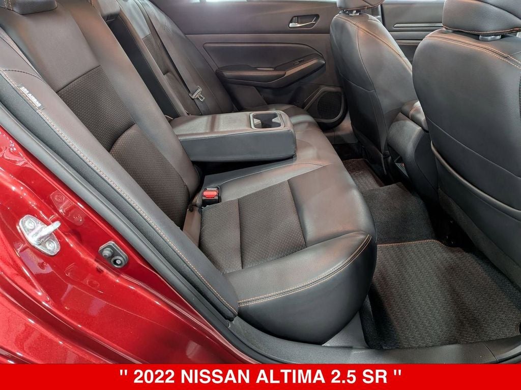 2022 Nissan Altima SR