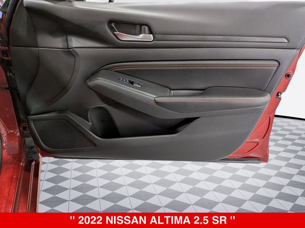 2022 Nissan Altima SR