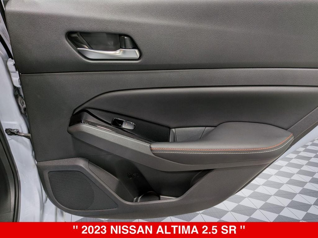 2023 Nissan Altima SR