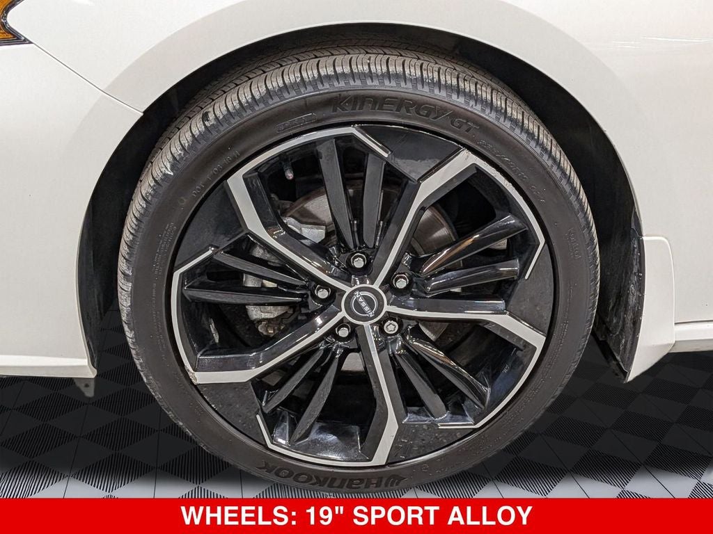 2023 Nissan Altima SR