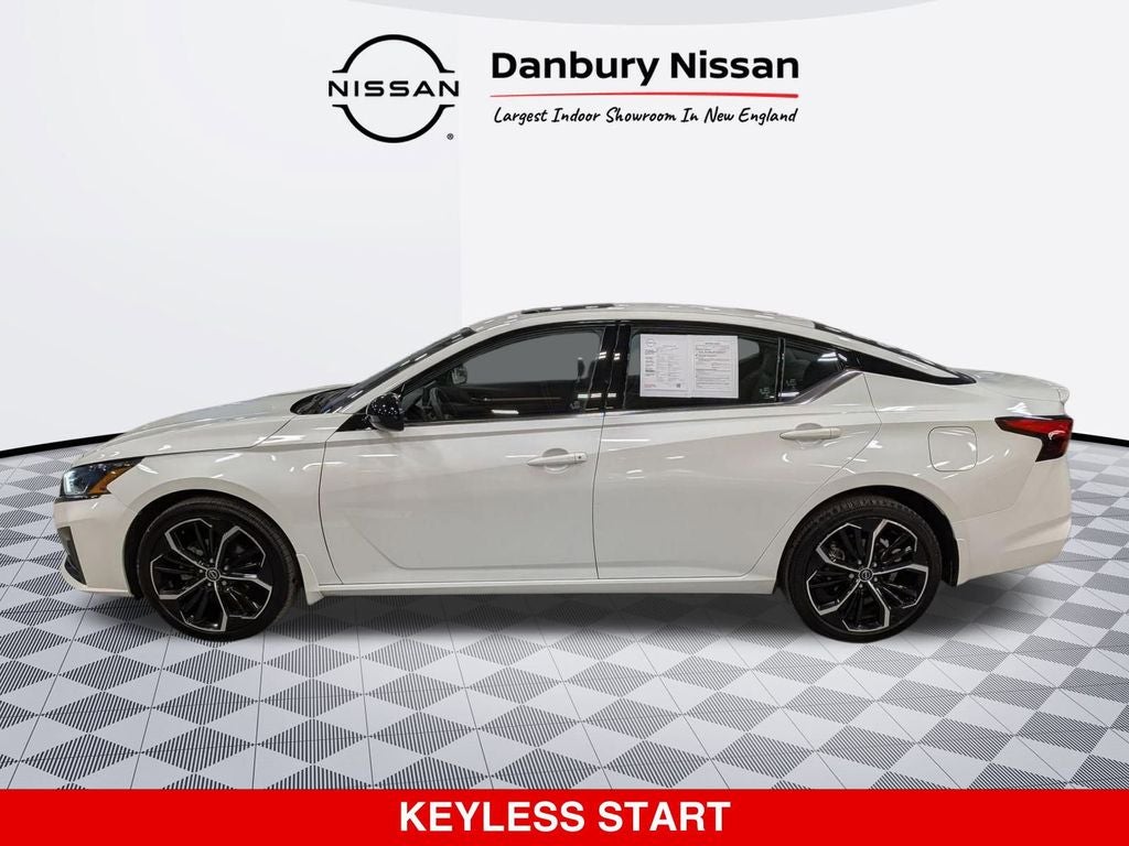 2023 Nissan Altima SR