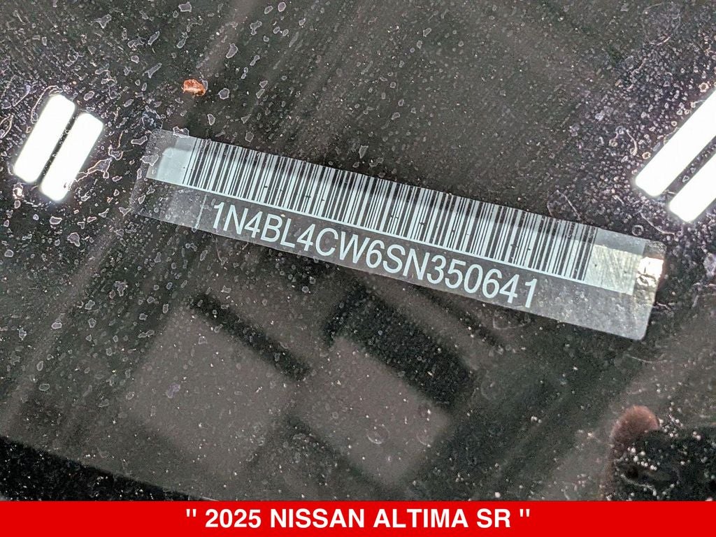 2025 Nissan Altima SR