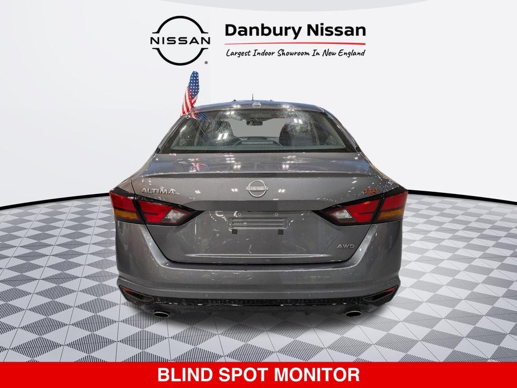2025 Nissan Altima SR