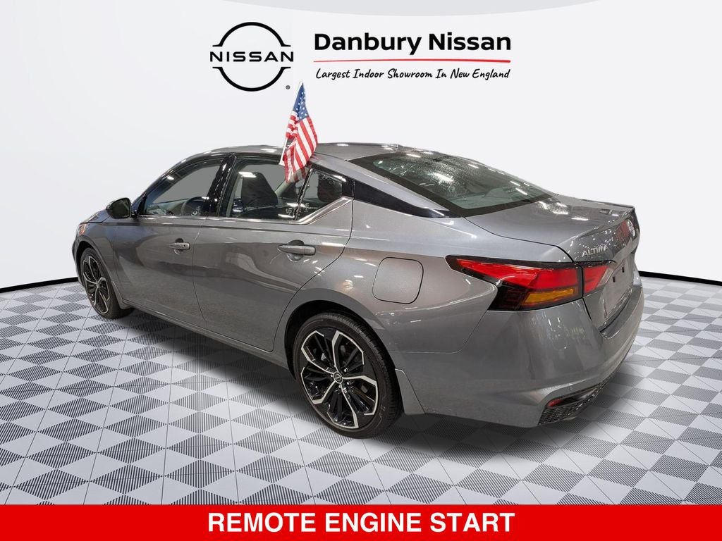2025 Nissan Altima SR