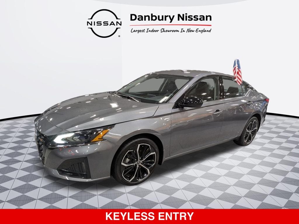 2025 Nissan Altima SR