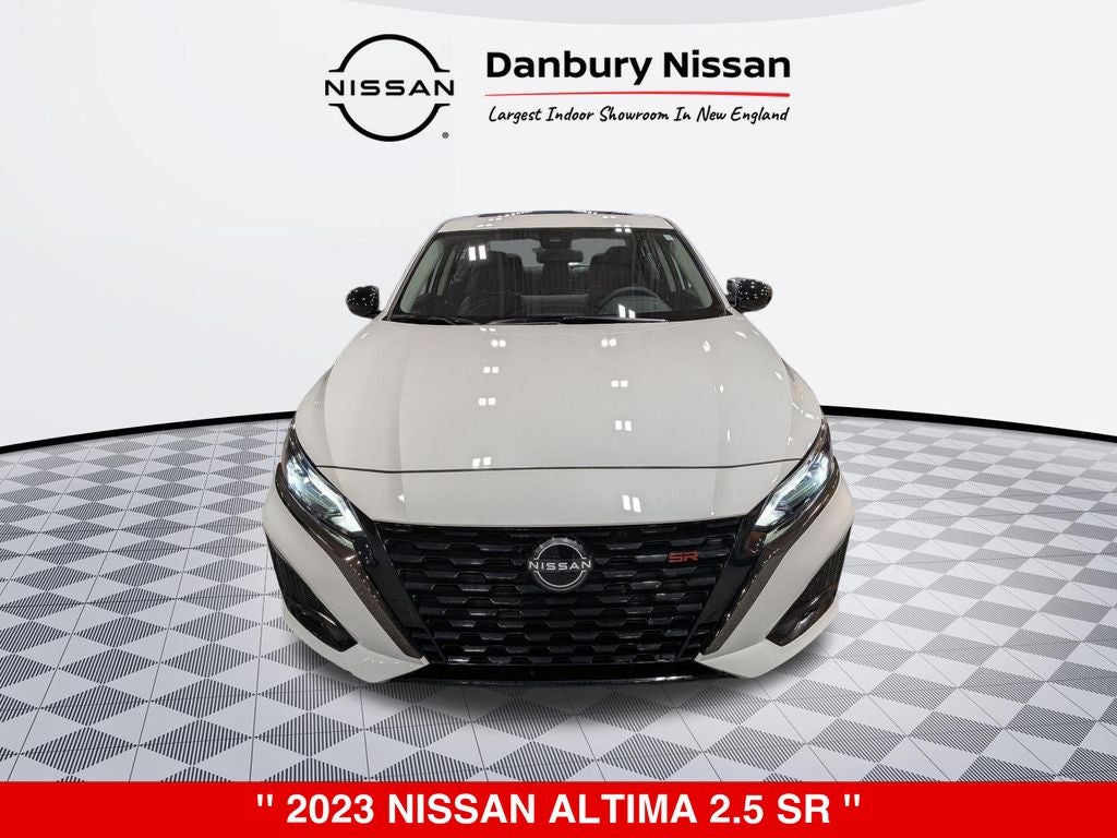 2023 Nissan Altima SR