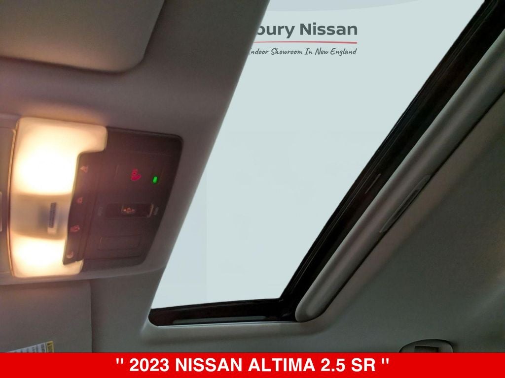 2023 Nissan Altima SR