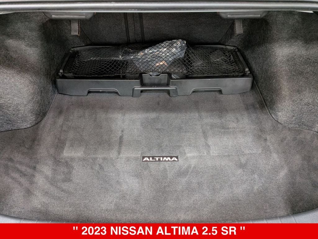 2023 Nissan Altima SR