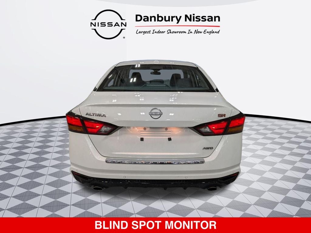 2023 Nissan Altima SR