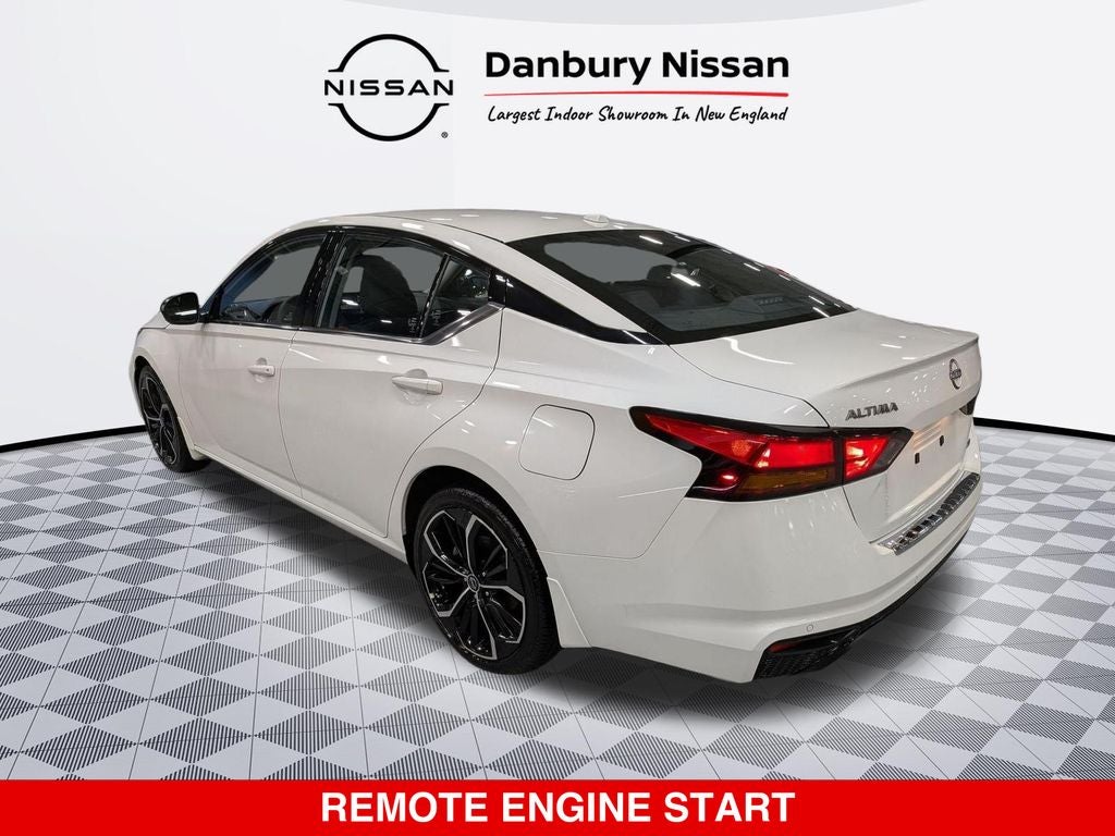2023 Nissan Altima SR