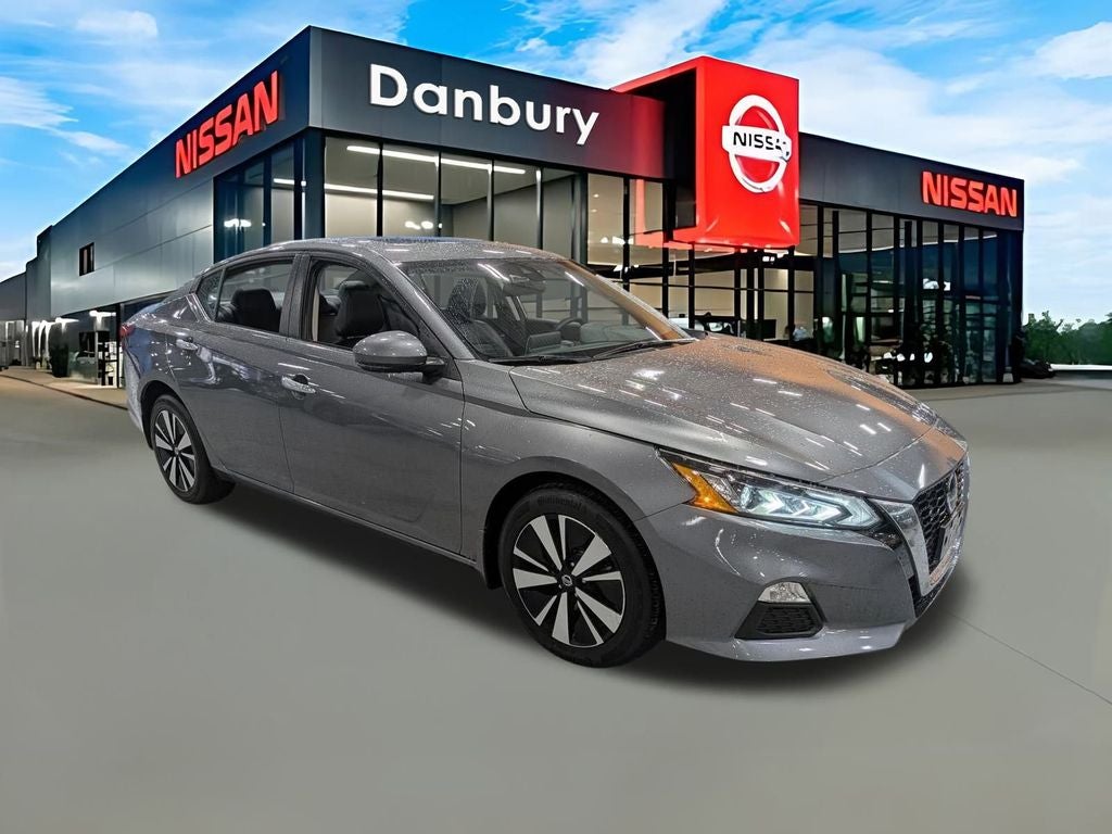 2022 Nissan Altima SV