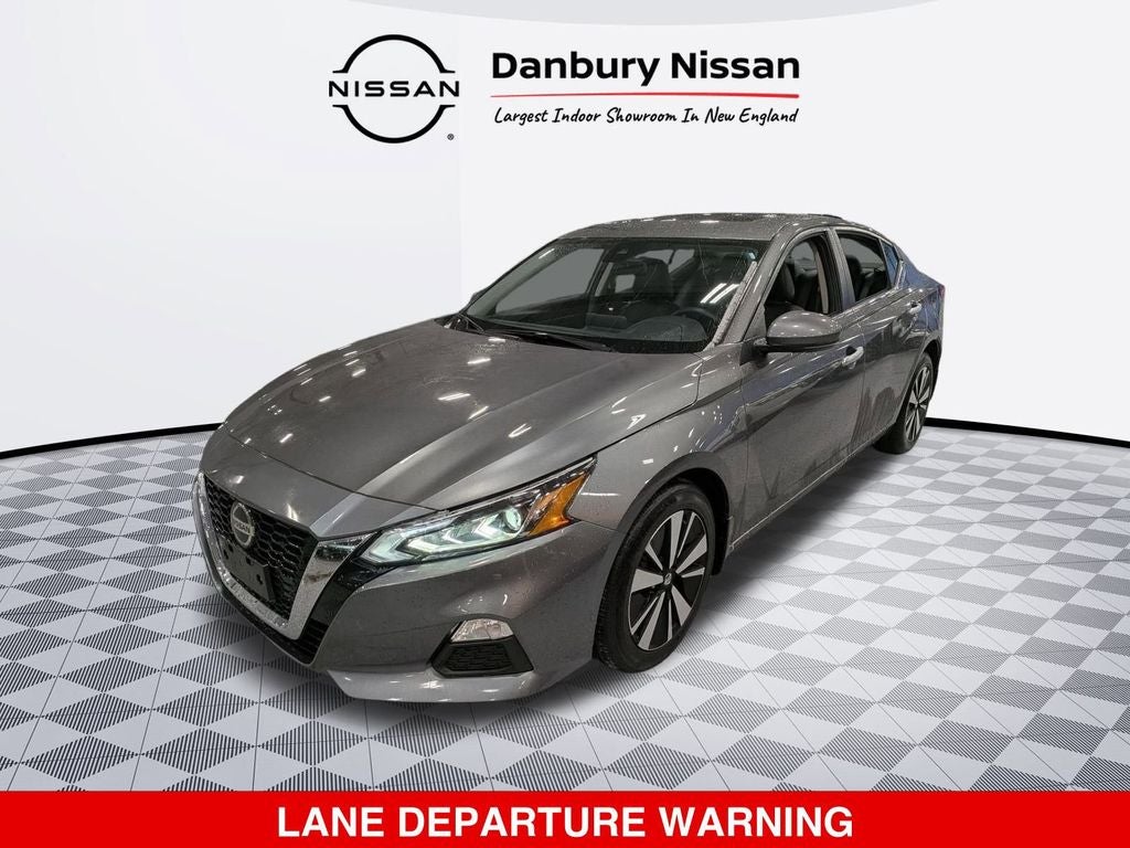 2022 Nissan Altima SV
