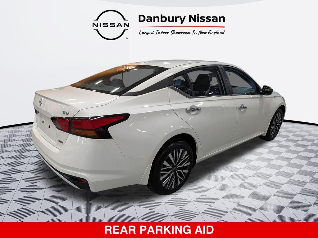 2024 Nissan Altima SV