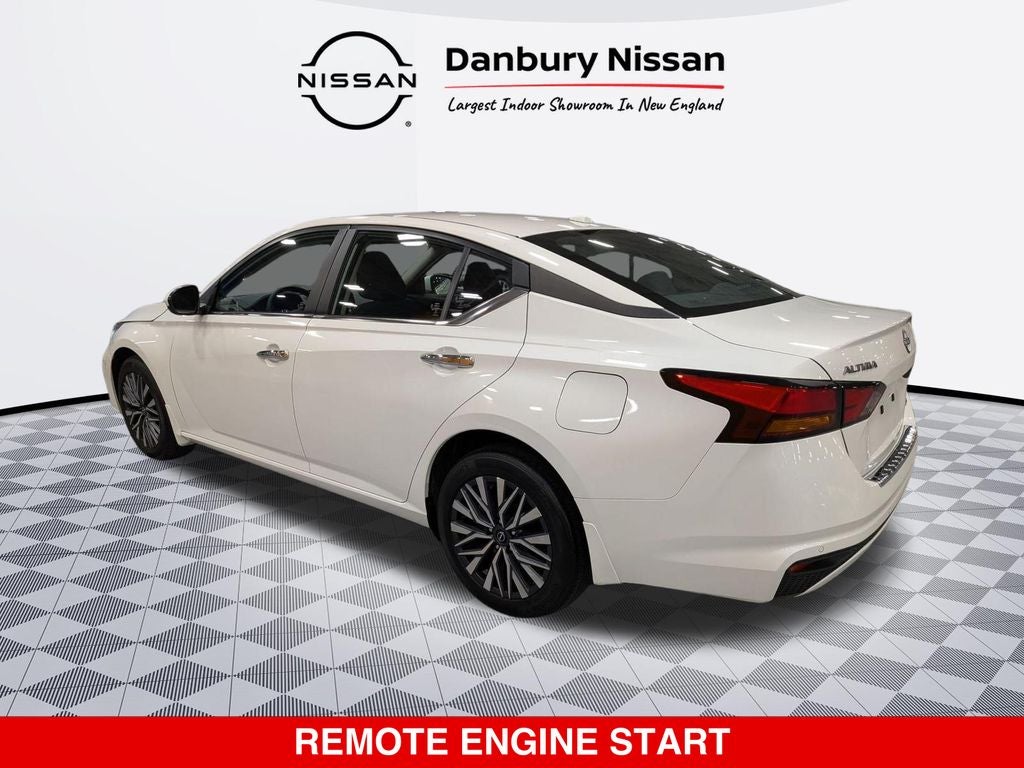 2023 Nissan Altima SV