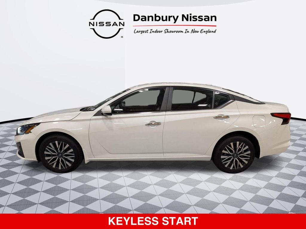 2023 Nissan Altima SV