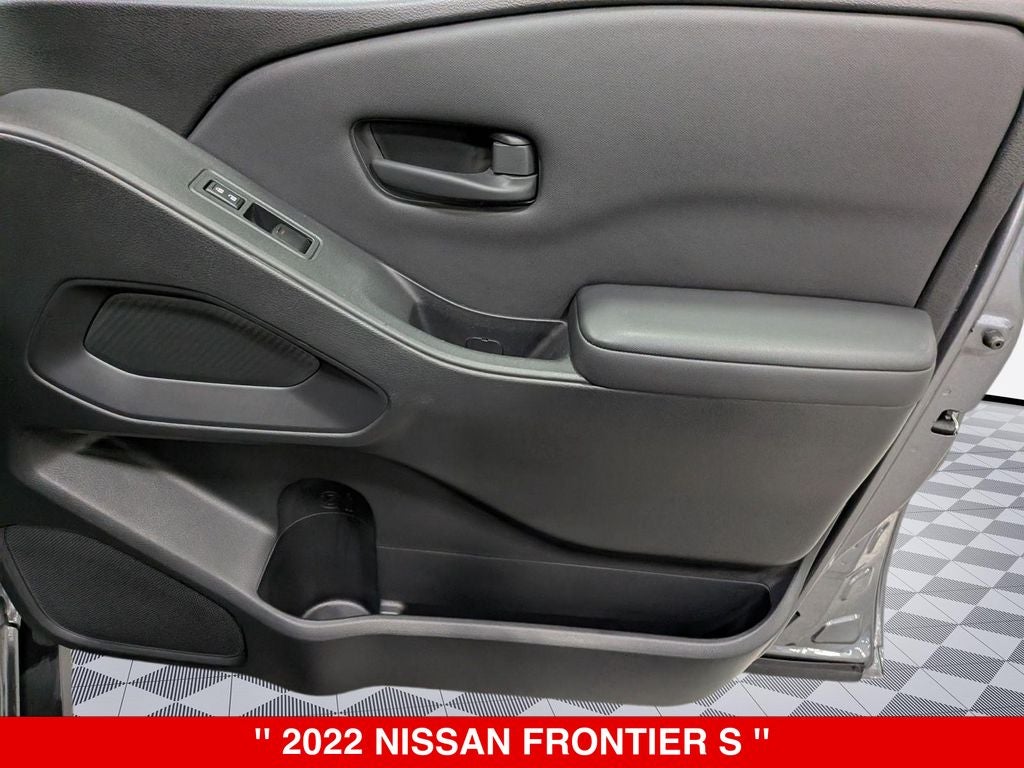2022 Nissan Frontier Crew Cab S