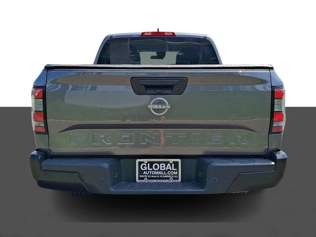 2022 Nissan Frontier S